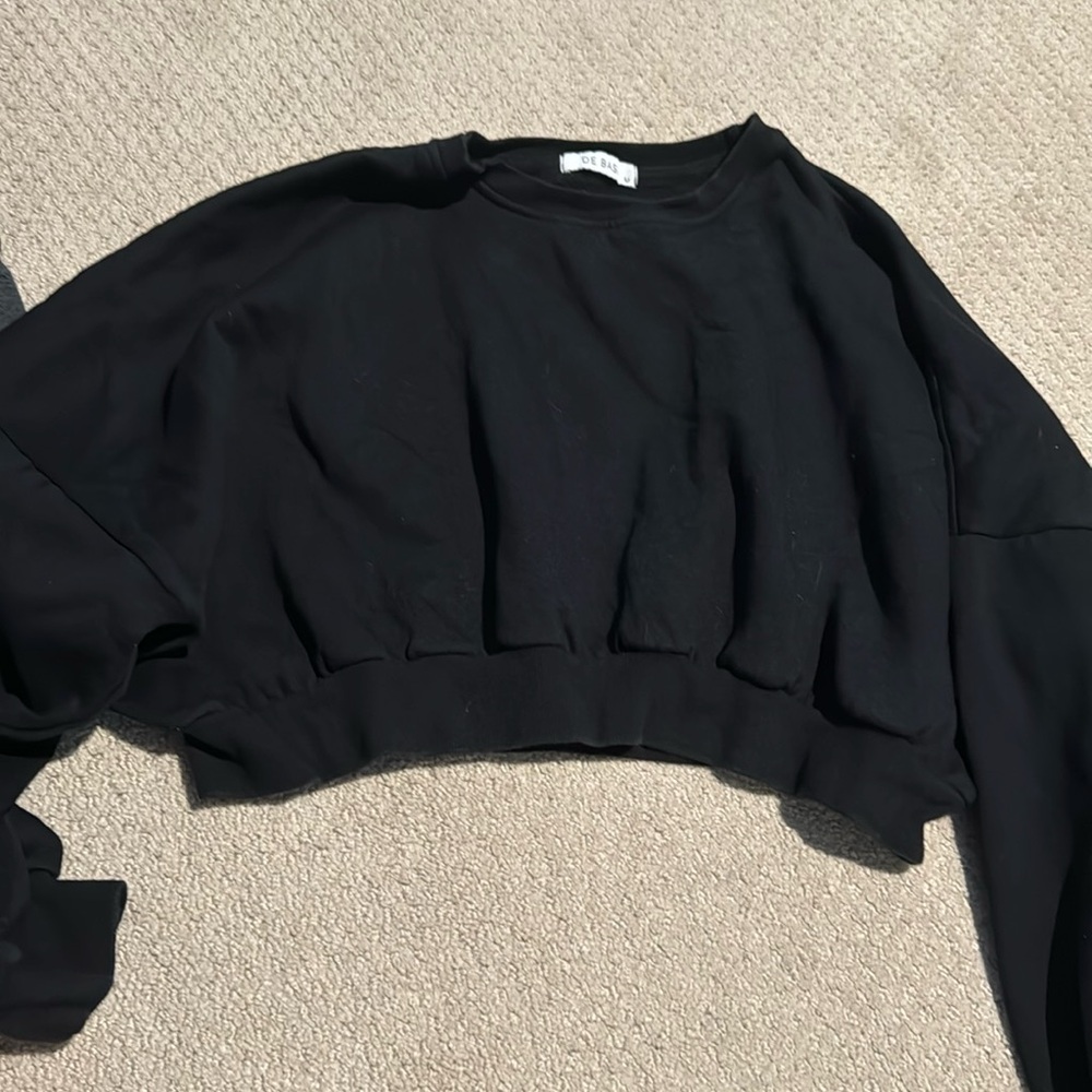 Black cropped sweater size medium